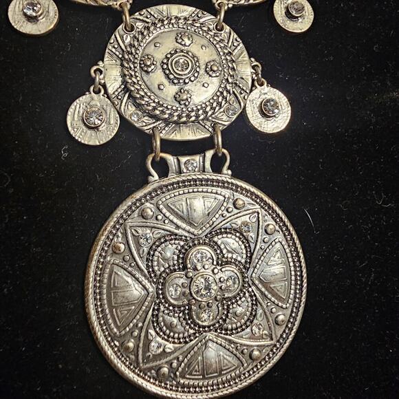 Chico's Jem Pendant Necklace - Picture 3 of 7